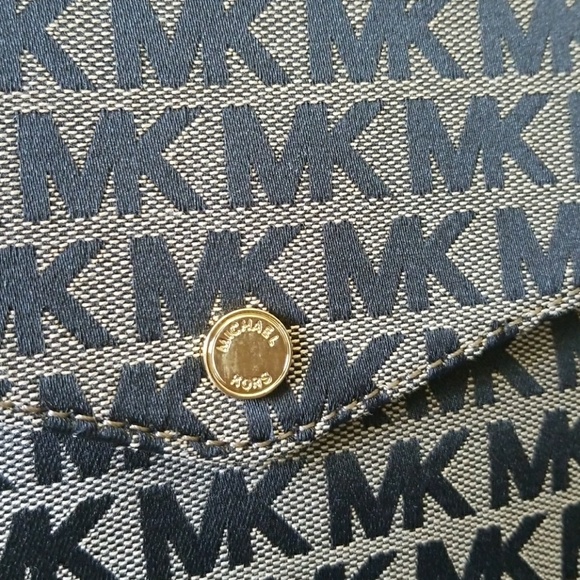 🔴SOLD🔴Michael Kors Tote Bag - Picture 8 of 8